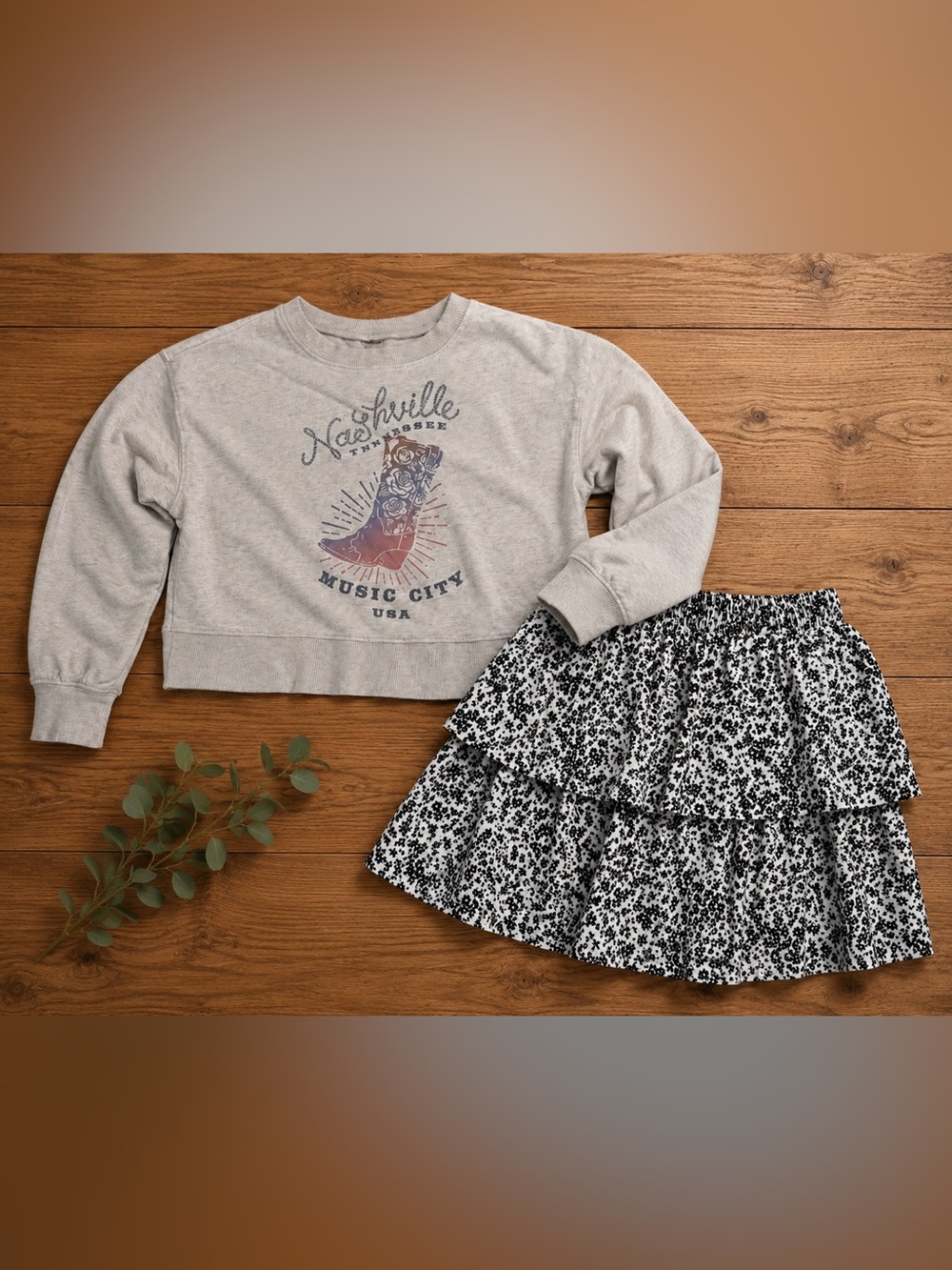Girls Back to School Bundle OshKosh Sweatshirt Old Navy Floral Skirt Sz 10 Set!!